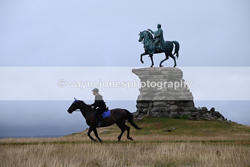DSC_2089 - Time at Statue 12:13 to 12:32