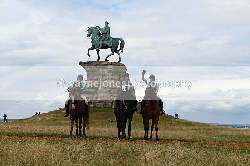 DSC_7575 - Time at Statue 13:16 to 13:52