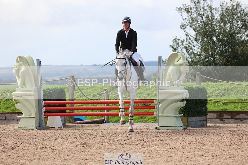 250911-140203-02296 - Cls 5 Chard Snr 90cm Speed Derby