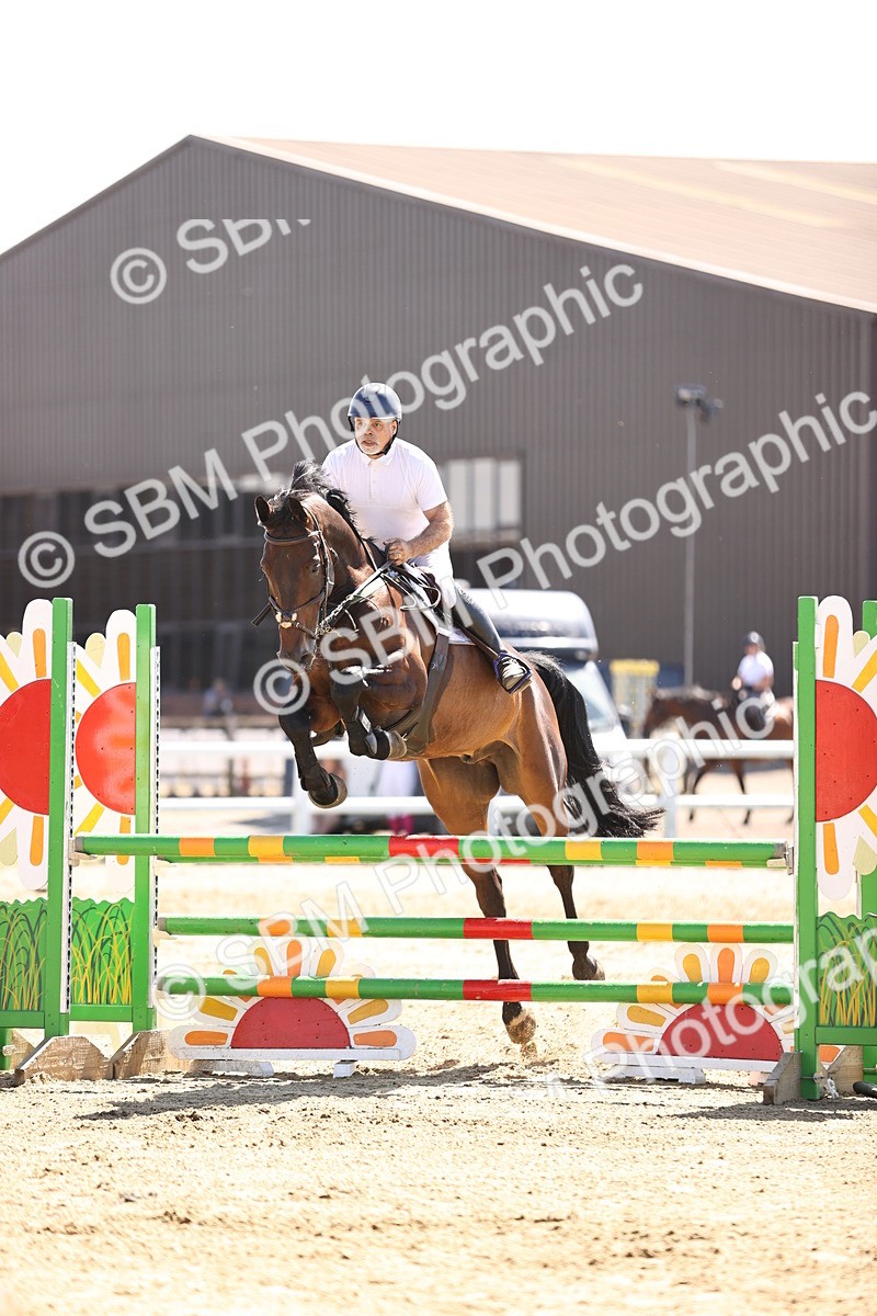 SBM_008053 - Class 10 - Senior 1.05m Open