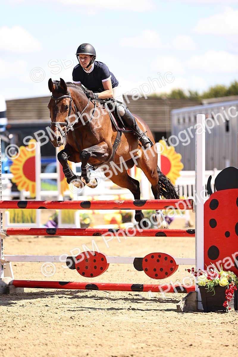 SBM_015023 - Class 15 - Senior Newcomers - 1.10m Open