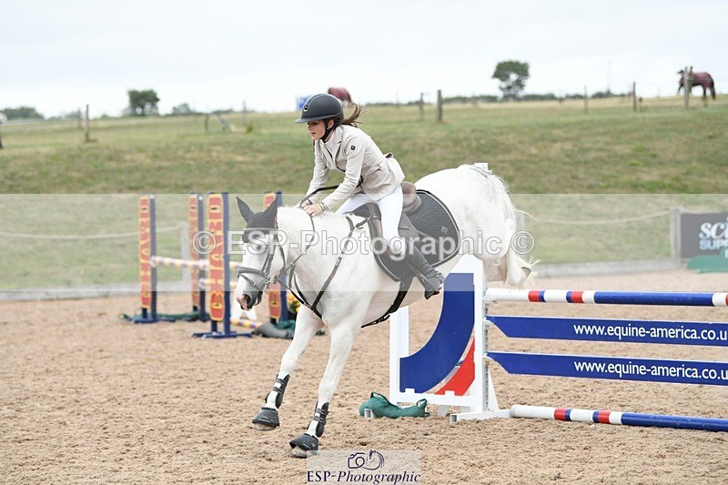 250807-134647-01334 - 90cm Round 2