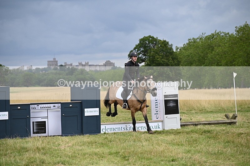 WJ6_2925 - Time at Jump 11:06 to 11:40