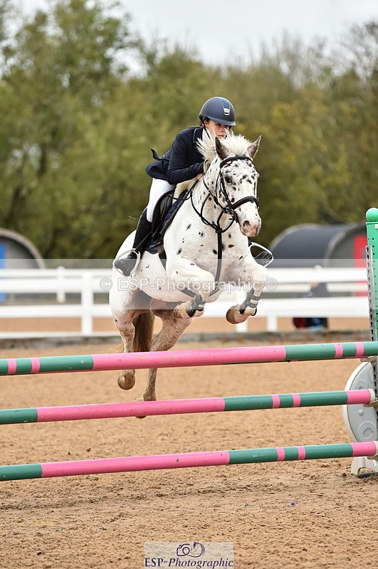 231028A-131452-01638 - Cls 4 Newcomers & 1m Open