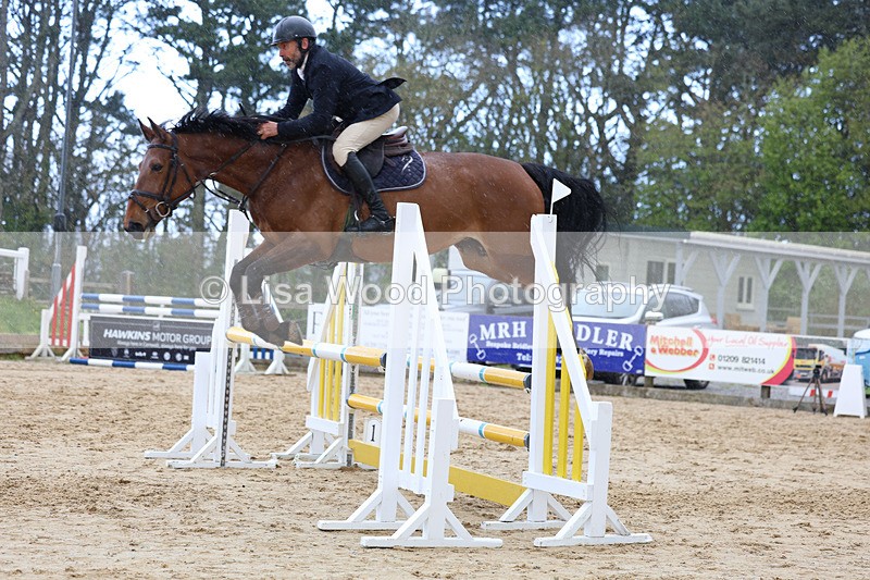 3E7A1541 - Class 6: Senior 1.05m