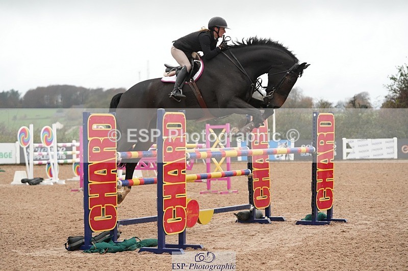 251107-134329-01226 - Cls 6 Foxhunter and 1.20m Open