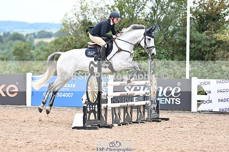 250820B-125216-00630 - Cls 4 Newcomers and 1.10m Open