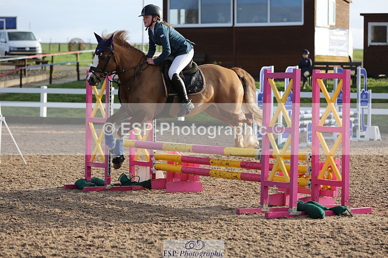 240211A-095743-01679 - Cls 1 Pony Intro 70cm