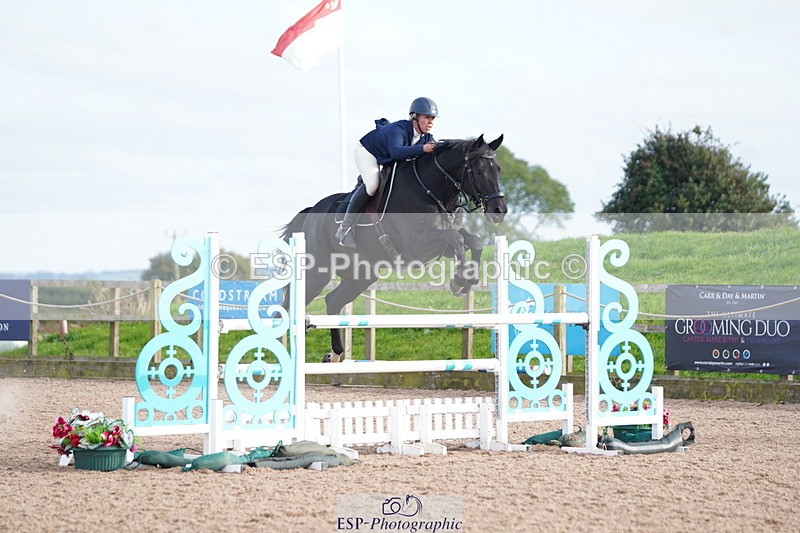 241005A-161708-05182 - SAT Cls 12 Snr Fox & 1.20m Open