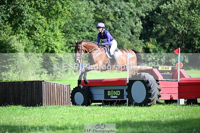 240803-161145-09442 - 262-Taggy_Forester-Bennett-THE_MUSIC_MAKER