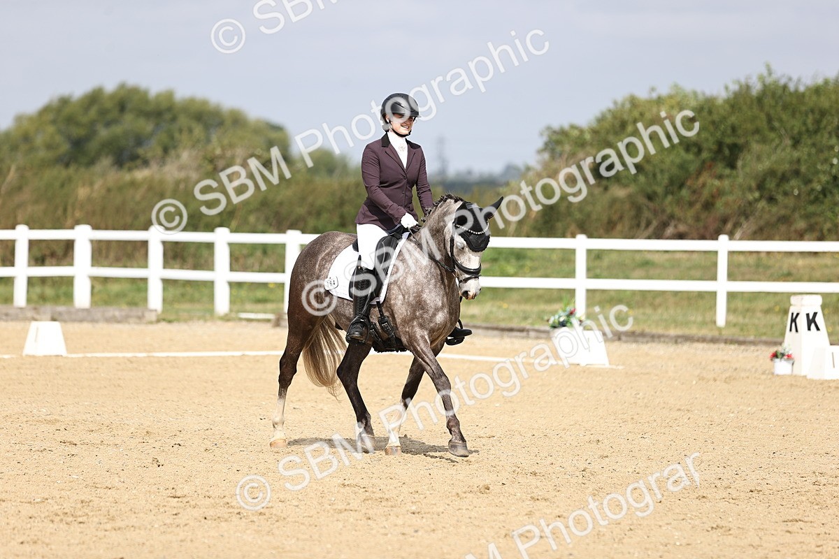 SBM_016245 - Class 14 - Novice 23 - 10.29-11.32