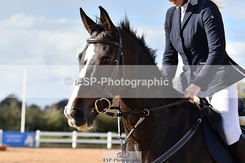 231014A-143922-05322 - Cls 15 1.05m Amateur Q 2nd R