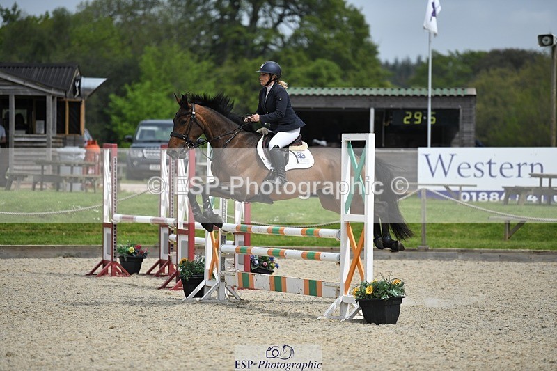 230514-110613-10330 - Cls 33b Snr 1.00m Open Final