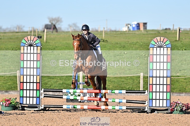 250401-171515-00322 - 70cm classes