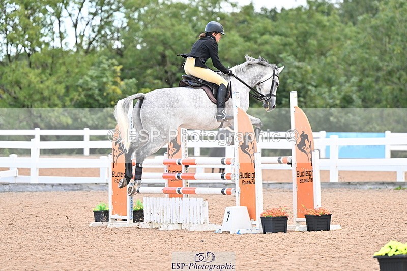 240912A-111705-01143 - Cls 9 Snr Discovery and 1m Open