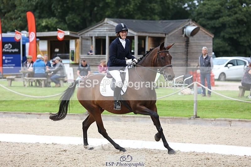 230812-123030-04030 - Cls 5 Novice Bronze 11.15 to 12.50 break