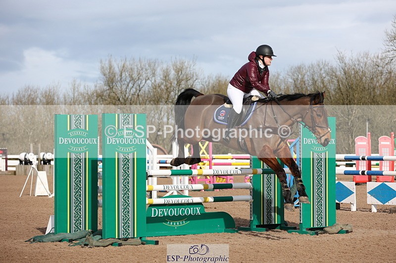 240223A-113107-00887 - Cls 4 Snr 1.05m Open