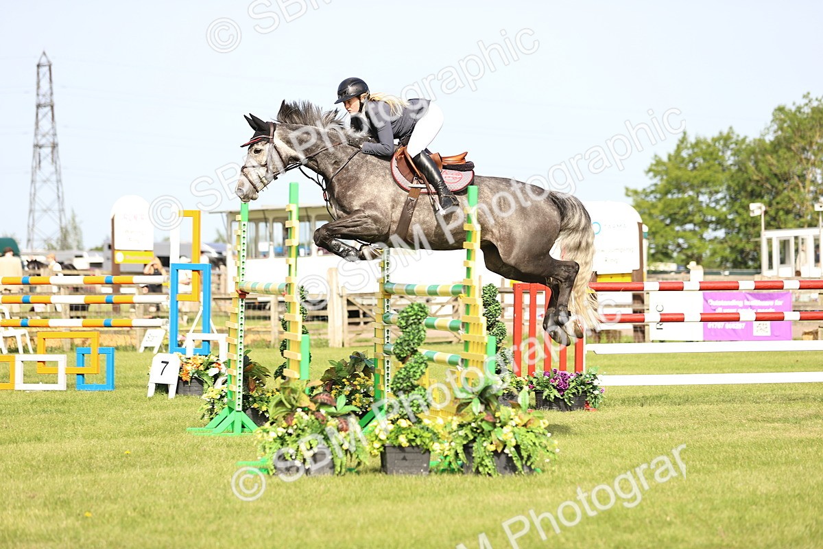 SBM_01225 - Class 200 - Martin Grant Homes Welcome Stakes 1.25m Open