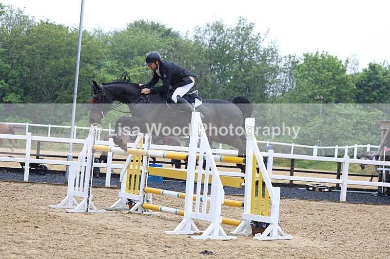 3E7A7521 - Class 8: Senior Foxhunter/1.20 open