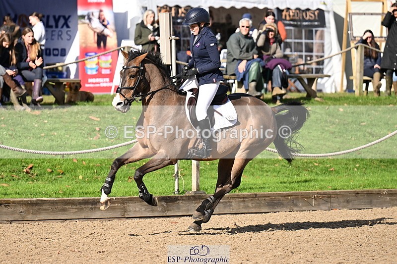 251024A-120445-10226 - C-226-Kate.Rowe