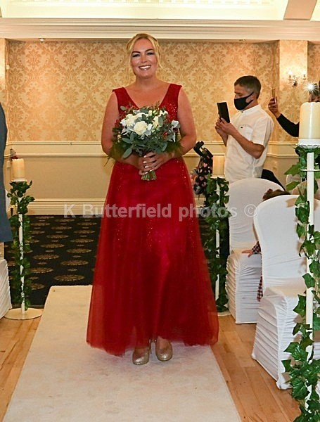 140-2 - Eric Rooney and Philomena Furey Castle Arch Hotel