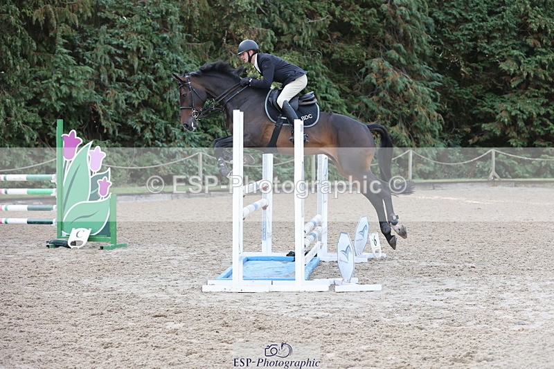 250831A-090040-08818 - Cls 40 Snr Newcomers