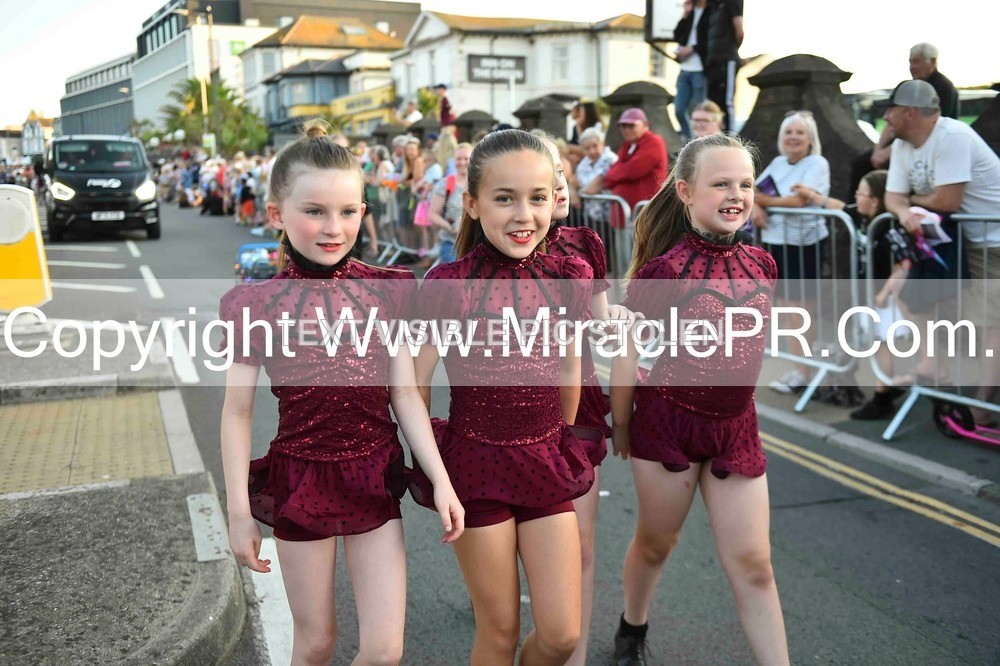 SH4_3925 - Carnival Procession.