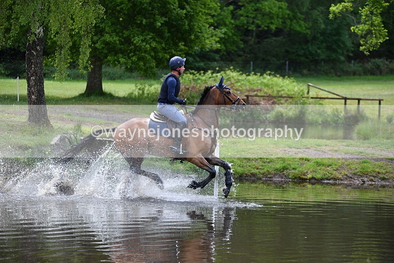 WJ5_5157 - Time 12:04 to 13:05