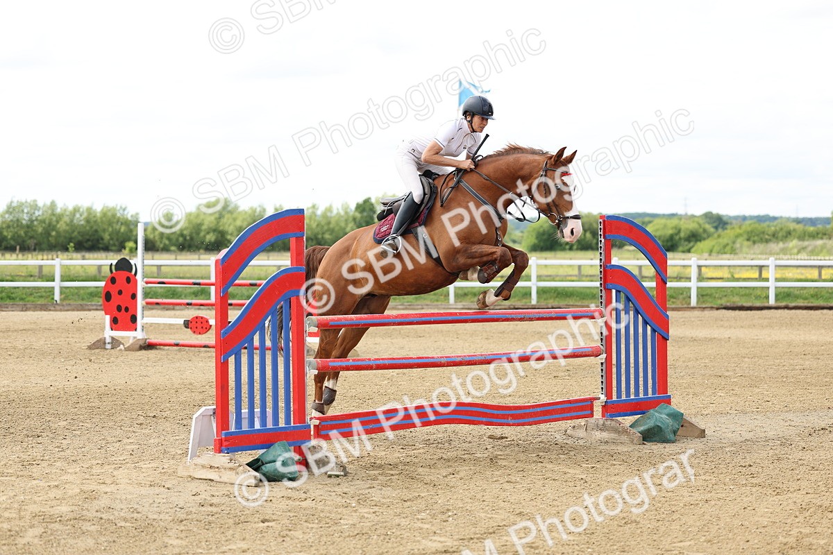 SBM_005914 - Class 19 - Senior Newcomers - 1.10m