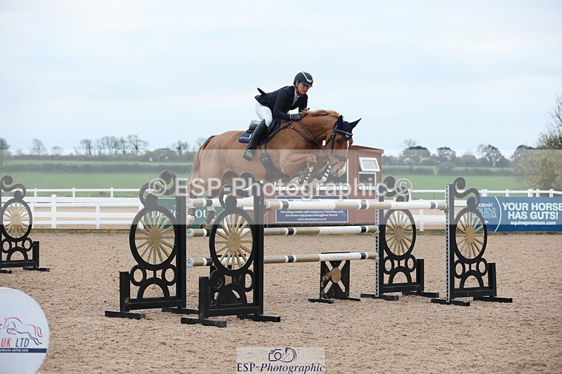 241101A-155722-03138 - FRI Cls 8 National 1.30m