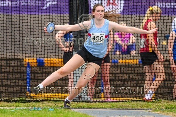 Sen25SUN-927635 - Field Female Set Two