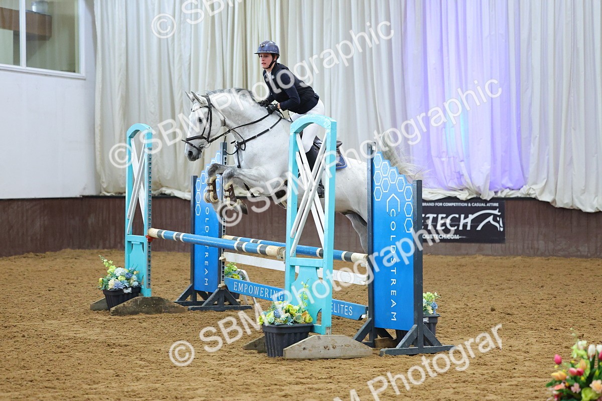 SBM_010098 - Class 21 - Nupafeed Supplements Senior Discovery/ 1m Open - First Round (1.00m)