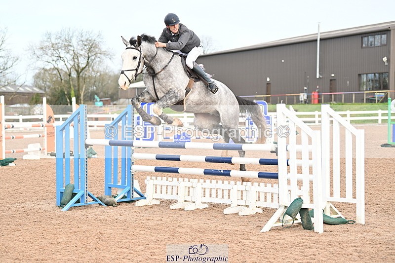 231209A-120120-01691 - Cls 12 Newcomers & 1.10m Open