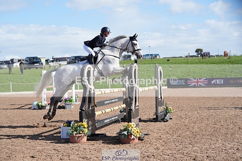 250913-103938-06212 - Cls 14 Snr Newcomers