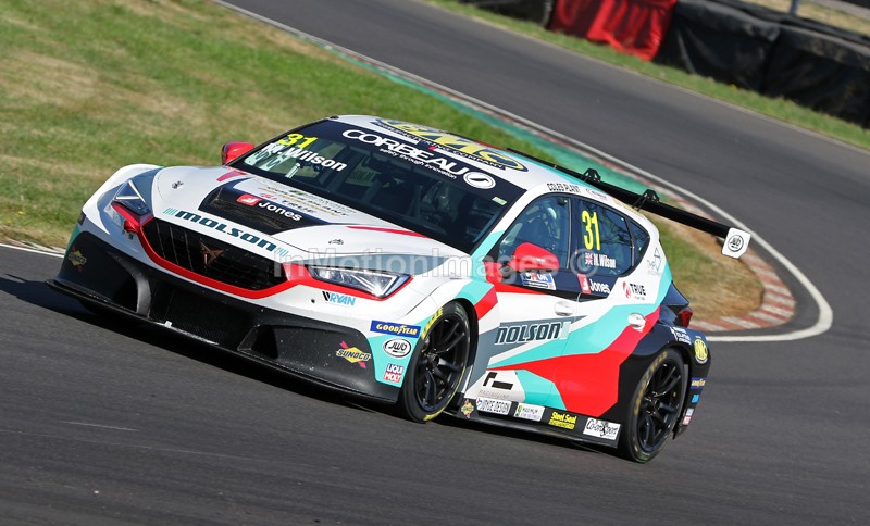  - TCR UK @ Castle Combe