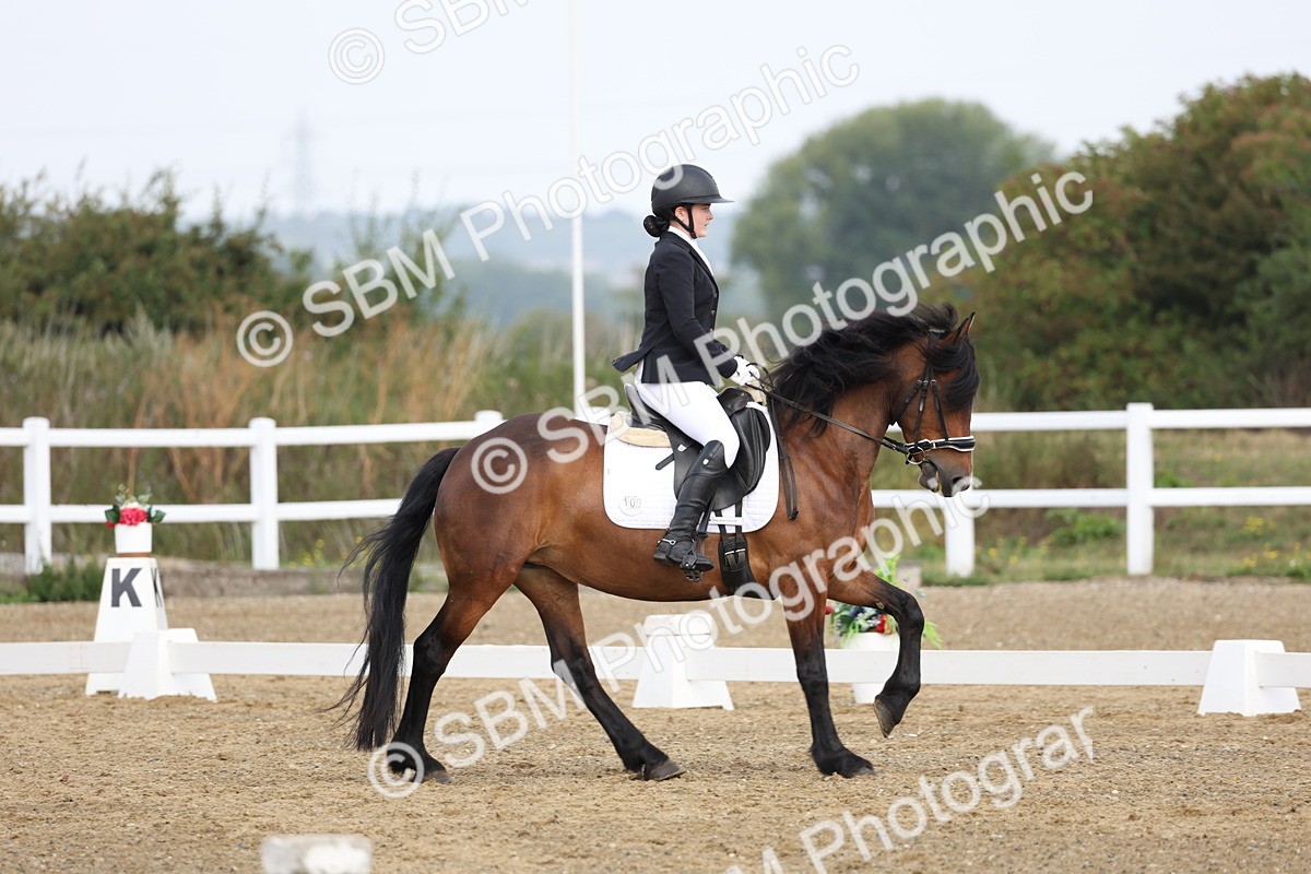 SBM_005855 - Class 6 - Novice 6 - 10.26-11.29