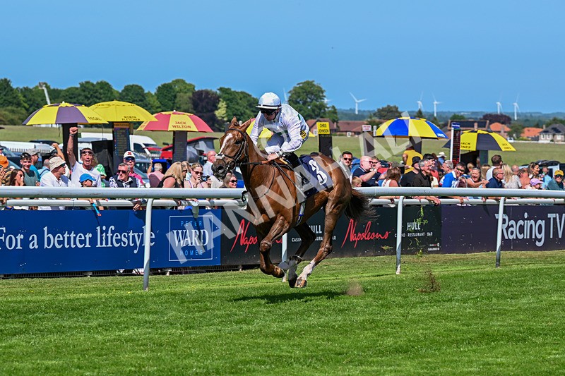 300526-Race 4-Whos Lope-5844 - Race 4 15.25pm Birch Flooring Novice Stakes