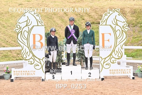 BPP_0253 - CLASS 25 SUN HOYS Redpost Equestrian Senior Foxhunter Second Round