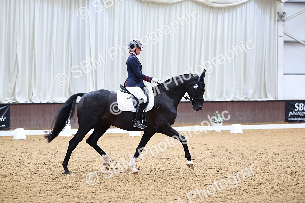 SBM_006400 - Class 5 - novice 6 - 12.04-13.07