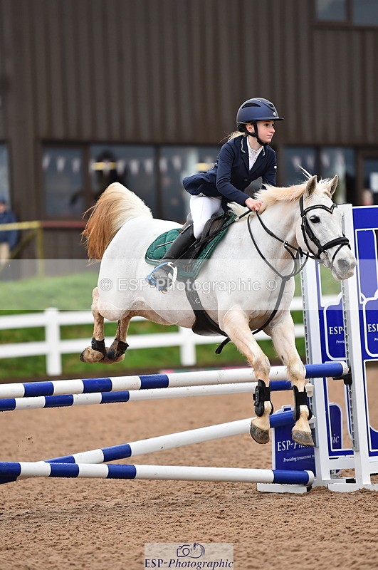 231203A-100356-00273 - Cls 2 British Novice & 80cm Open