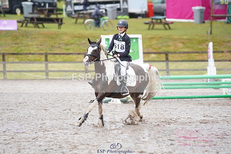 240824X-085232-20470 - 70cm Round 1 8.30 to 9.30