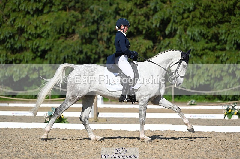 230526-170103-07475 - 259-KATE_BLUE-Millie_Juleff-WEDTrotUp+DR