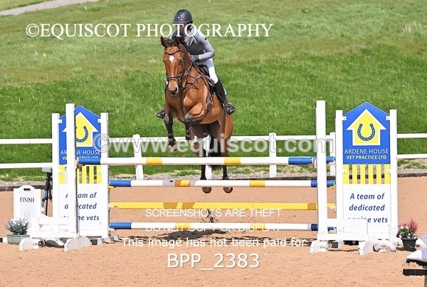 BPP_2383 - CLASS 6 - FRI - Senior Newcomers/1.10m Open