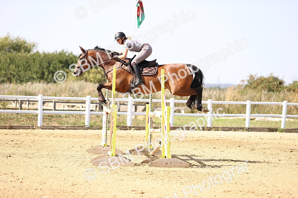 SBM_006910 - Class 13 - Senior Newcomers - 1.10m