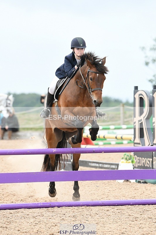 250807-111257-00505 - 90cm Round 1