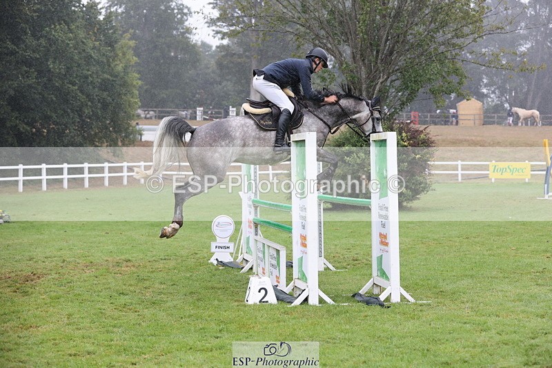 250830A-132824-06679 - Cls 16 Snr Newcomers and 1.10m Open