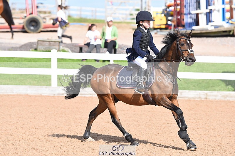 230718A-170000-00194 - 70cm