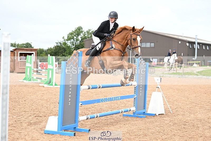 240908A-133516-04026 - Cls 15 U21 Intro 90cm-1.00m  Team Comp