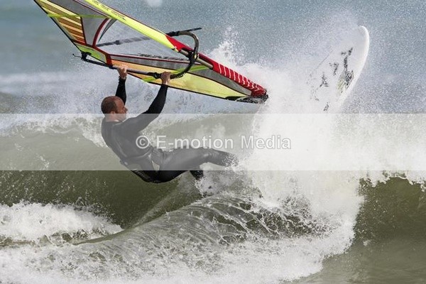 WS 190808-19 - Windsurfing