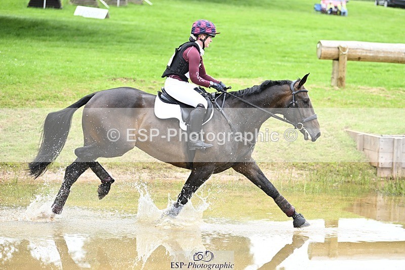 240803-110913-01882 - 056-Ellie_Batten-KING_KASHU